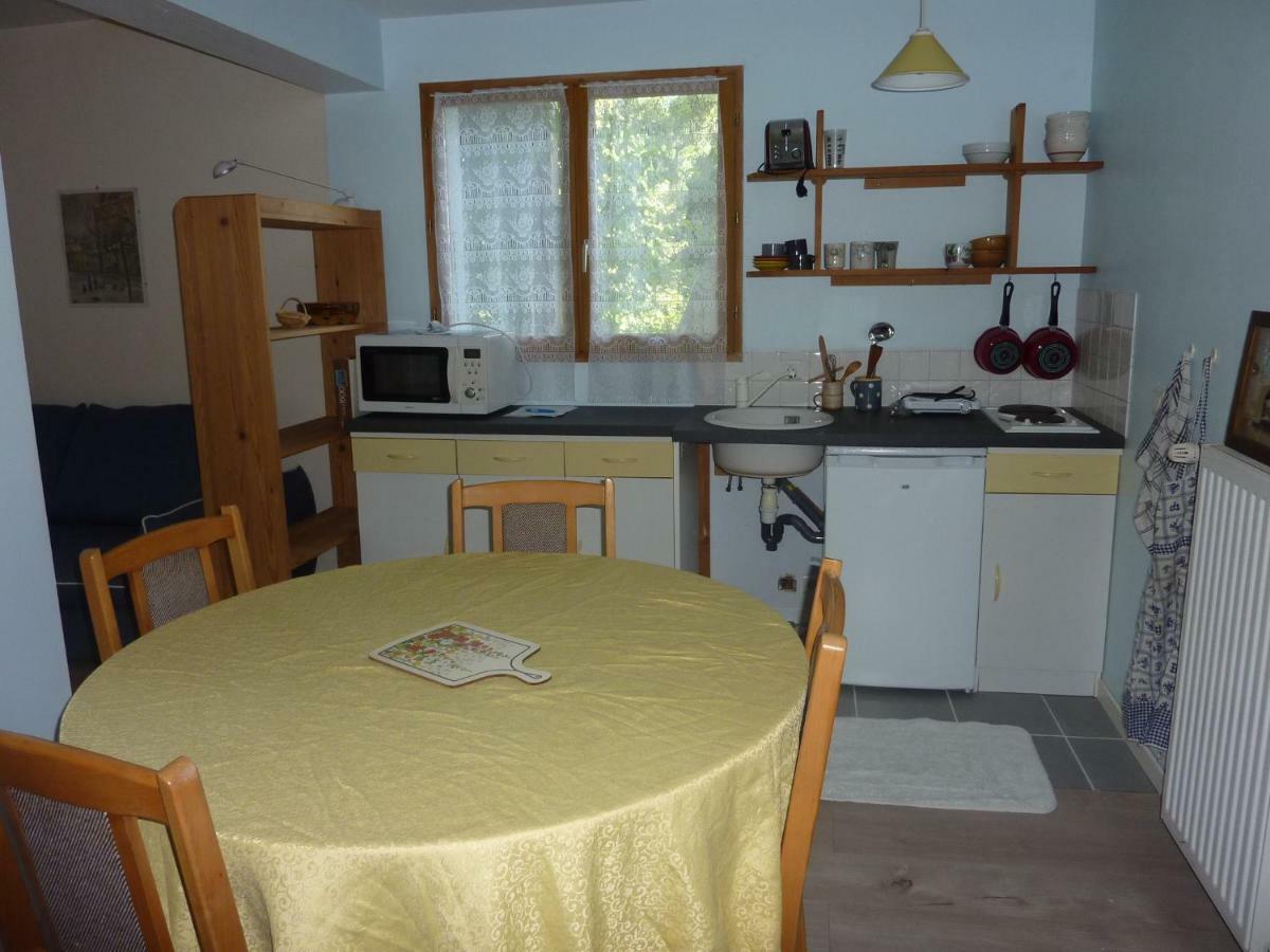 Studio proche Annecy Villa Naves-Parmelan Esterno foto